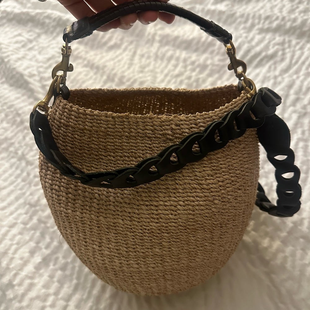 Clare V. Pot de Miel in Cream Woven includes the strap